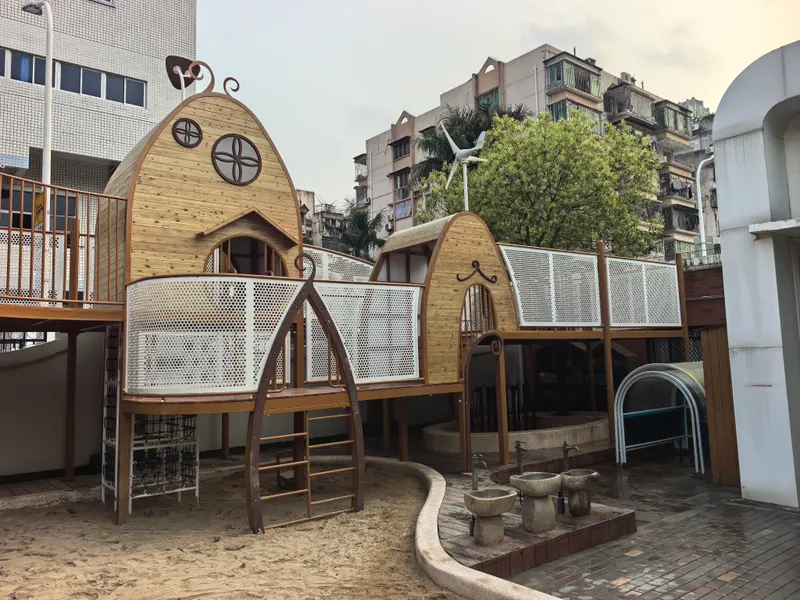 幼儿园沙池游乐组合实景
